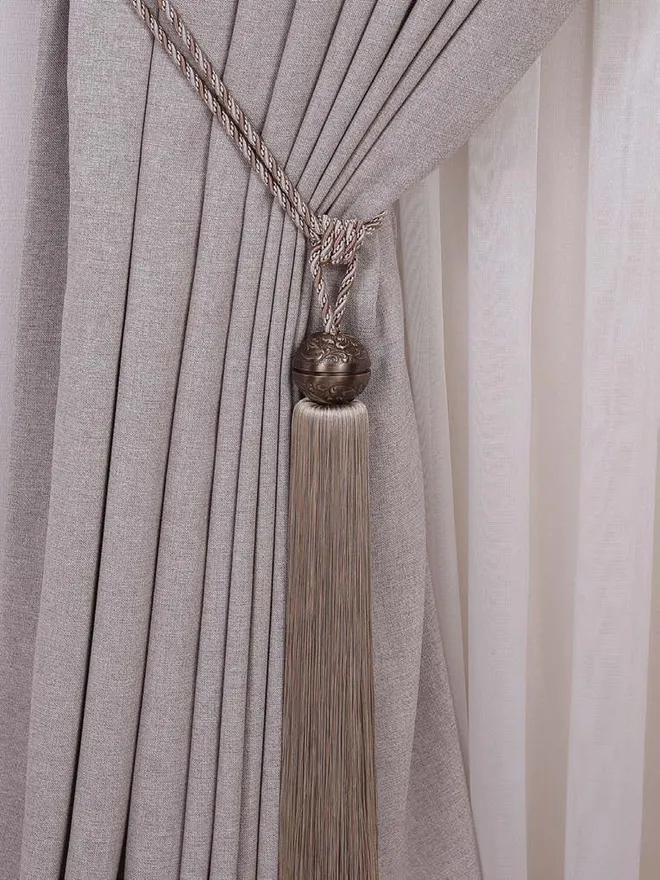 Tassels & rope tie-backs – picture 30 (Persepolis)